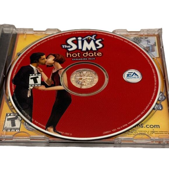 The Sims Hot Date Expansion Pack PC CD-ROM 2001 Preowned VGUC Original Case - Picture 3 of 4